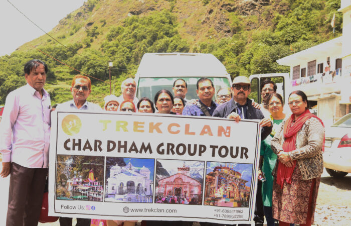 Chardham group tour picture