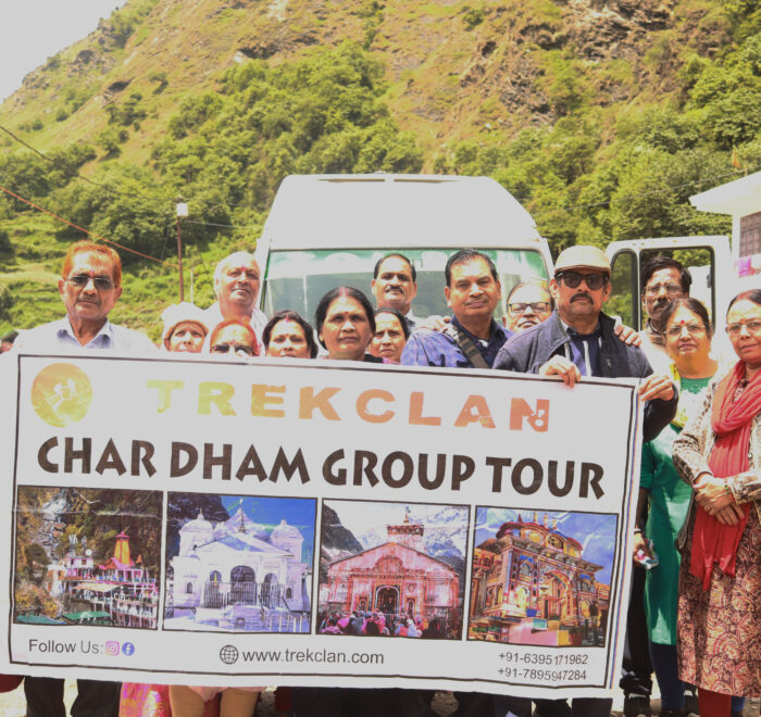 Chardham group tour picture